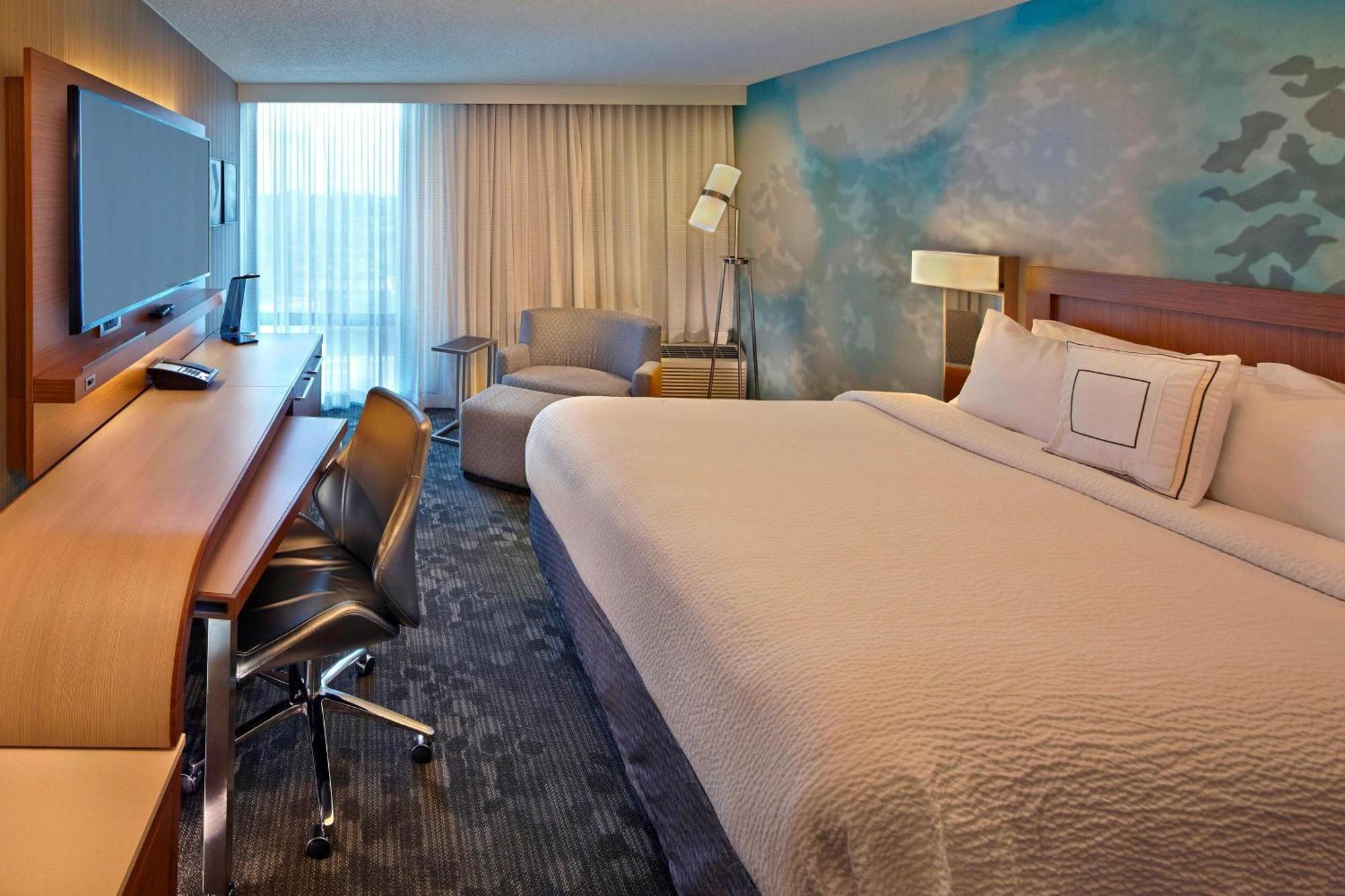 Courtyard By Marriott Philadelphia City Avenue Exterior photo