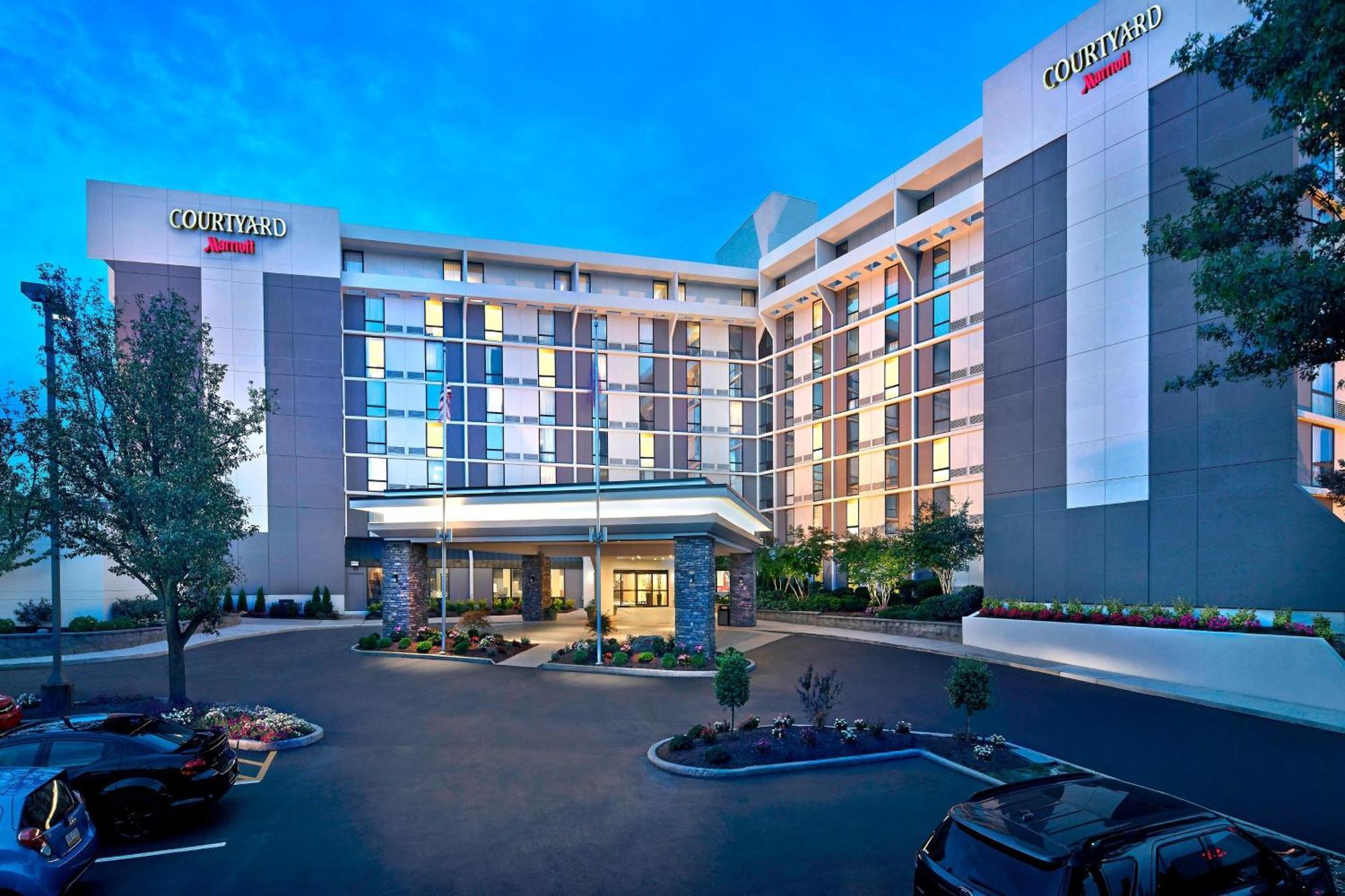 Courtyard By Marriott Philadelphia City Avenue Exterior photo