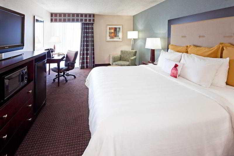 Courtyard By Marriott Philadelphia City Avenue Exterior photo